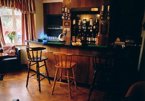 Nonsuch Park Hotel Эпсом Экстерьер фото